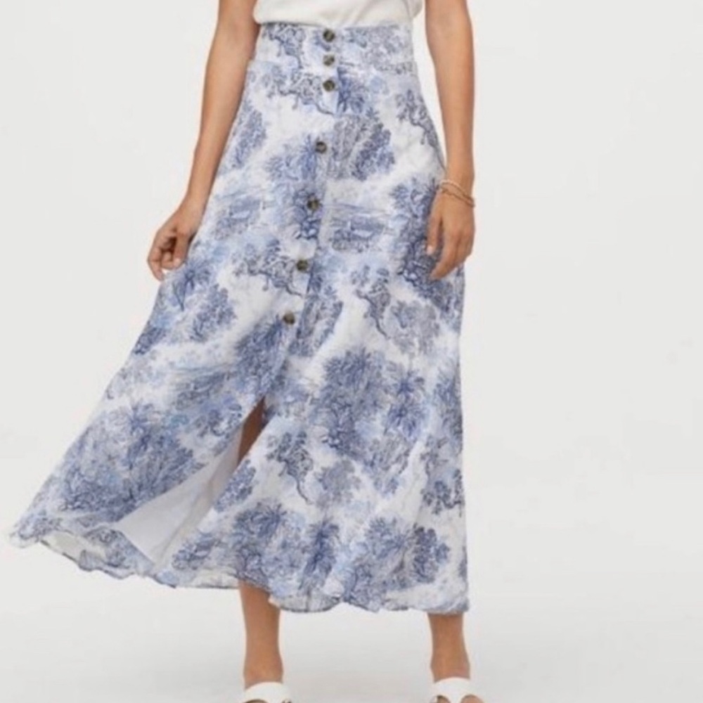 H&M Toile Safari Blue Print Button Up High Waist Midi Skirt Size 2 NWT